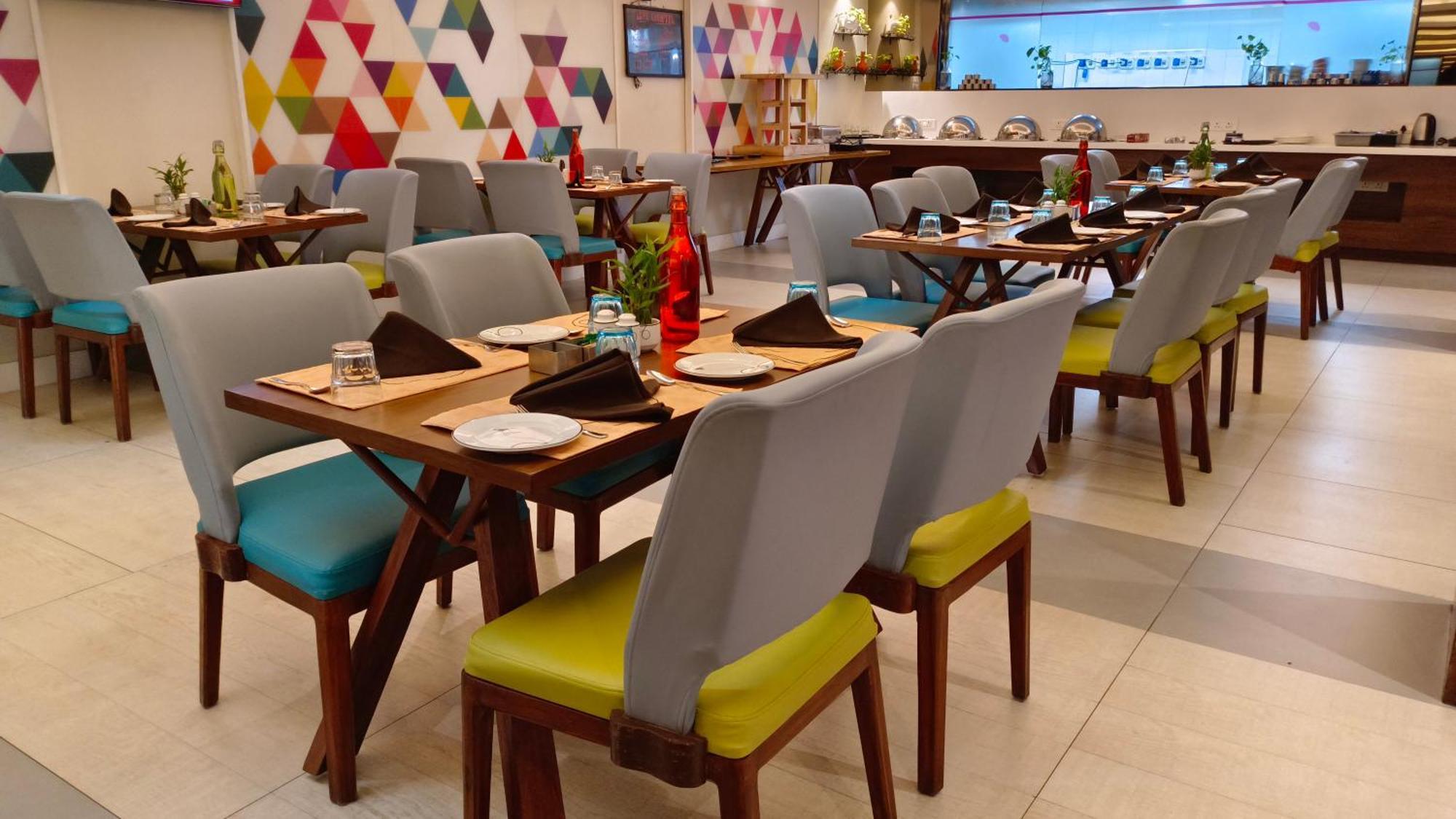 Zibe Luxe Hyderabad By Grt Hotels 3*