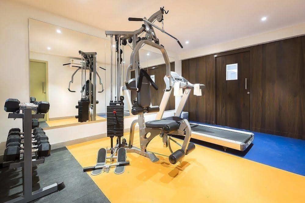 Hotel Zibe Luxe Hyderabad By Grt Hotels